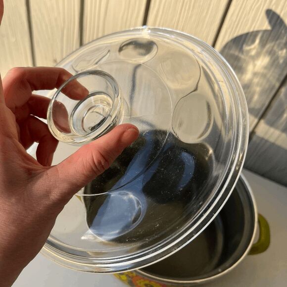 VTG 70s Avocado Green Floral Enamel Pot w/ Glass Lid Retro Boho Kitchen Decor - Picture 14 of 14